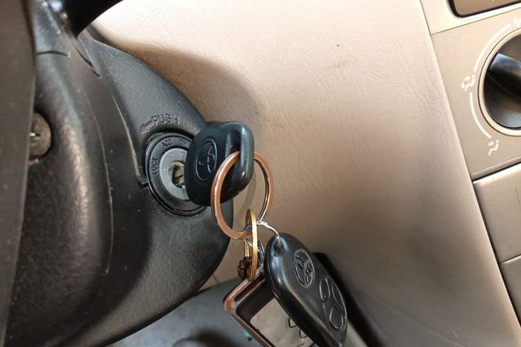 Used Toyota Corolla EX 2013 1.6L Automatic Luxury Edition