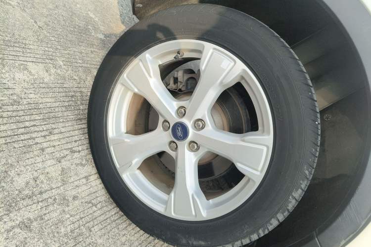 Used Ford Kuga 2017 EcoBoost 180 Two-Wheel-Drive Platinum Edition