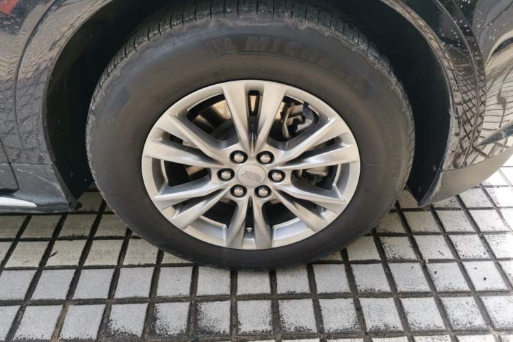 Used Cadillac XT5 2022 2.0T Two-Wheel Drive Luxury Version