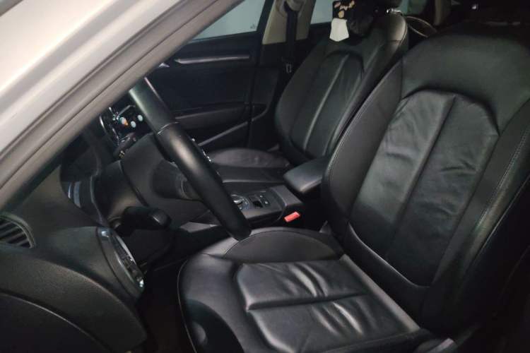 Used Audi A3 2014 Limousine 35 TFSI Automatic Comfort Model
