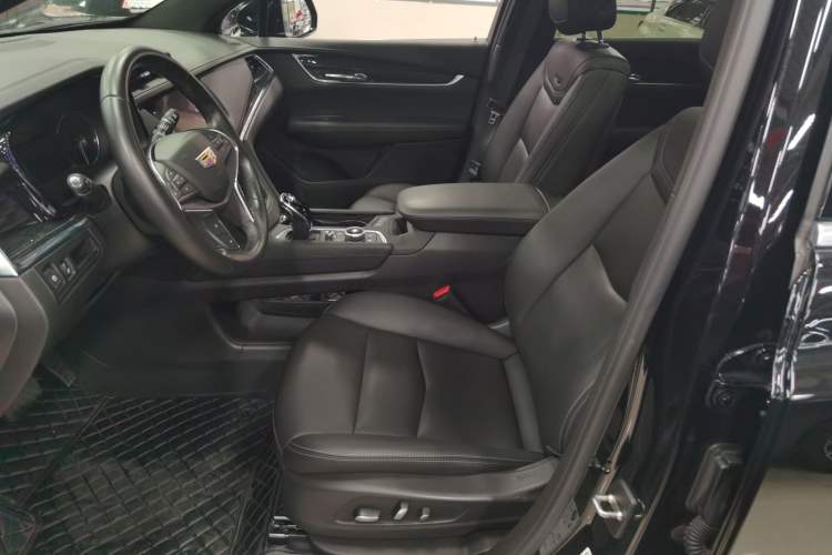 Used Cadillac XT5 2022 2.0T Two-Wheel Drive Luxury Version