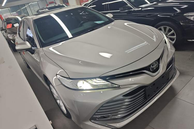 Used Toyota Camry 2019 Revised Version 2.0G Luxury Edition

