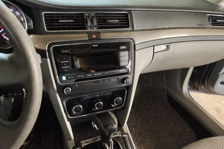 Used Skoda Superb 2010 1.4 TSI DSG Zhiya Edition