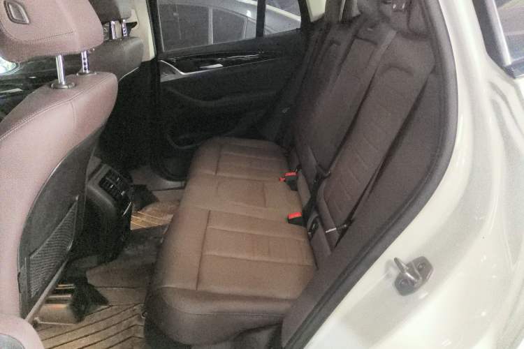 Used BMW X3 2020 xDrive25i M Sport Package Left Rear Seat