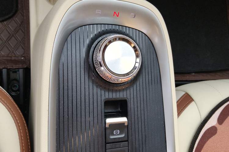 Used ORA Good Cat 2021 400km Standard Range Athena Edition Lithium Iron Phosphate
