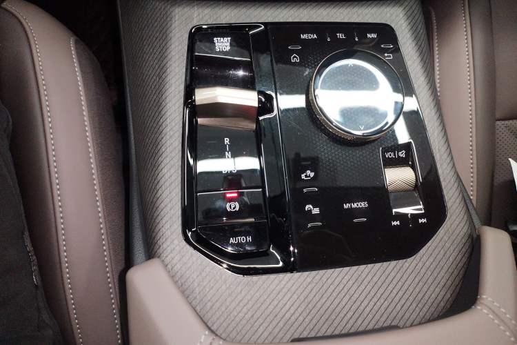 Used BMW X3 2025 xDrive30L Leading Model M Sport Package
