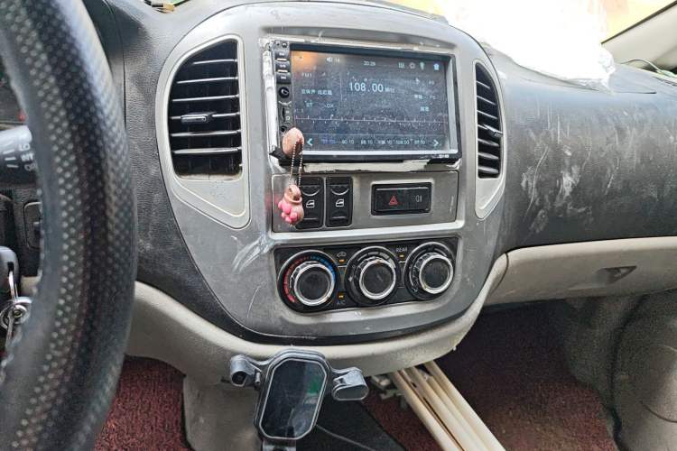 Used FORTHING Lingzhi 2015 M3 1.6L 7-Seater Comfort Model
