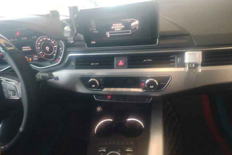 Used Audi A4L 2019 40 TFSI Fashion Version China V