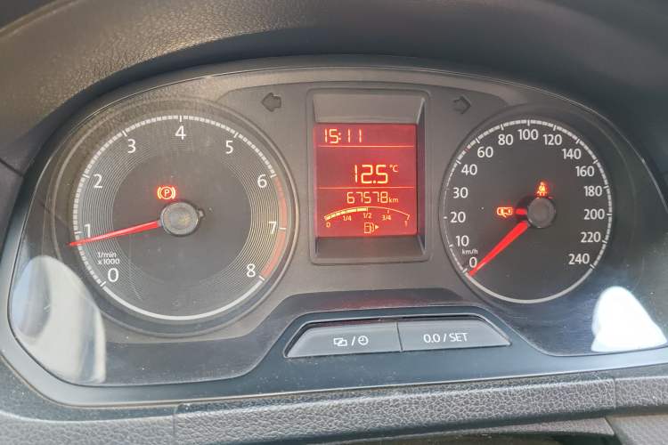 Used Volkswagen Jetta 2017 1.5L Manual Fashion Edition