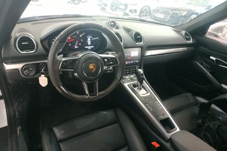 Used Porsche 718 2020 Cayman 2.0T Center Console