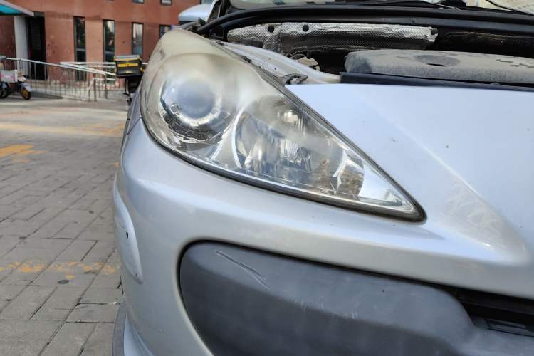 Used Peugeot 307 2013 1.6L Manual CROSS