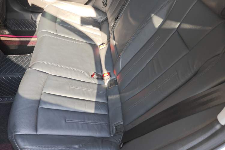 Used Audi A4L 2019 40 TFSI Fashion Version China V