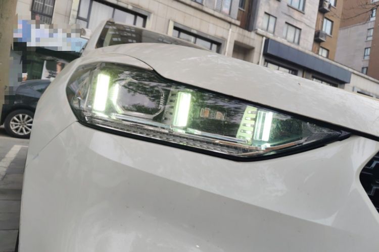 Used Wey VV6 2018 2.0T Two-Wheel-Drive Ultra-Luxury Version China V Standard
