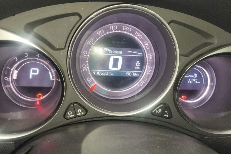 Used DS 4 2012 1.6T Elegant Edition Odometer Close Up