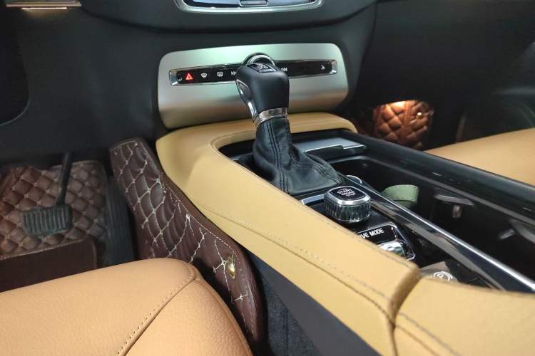 Used Volvo XC90 2018 T6 Zhiyi Edition 7-Seater
