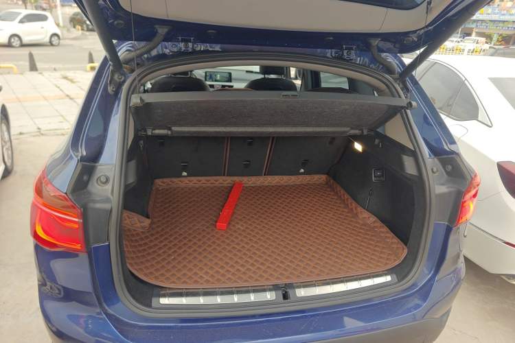 Used BMW X1 2016 sDrive20Li Luxury Model Trunk