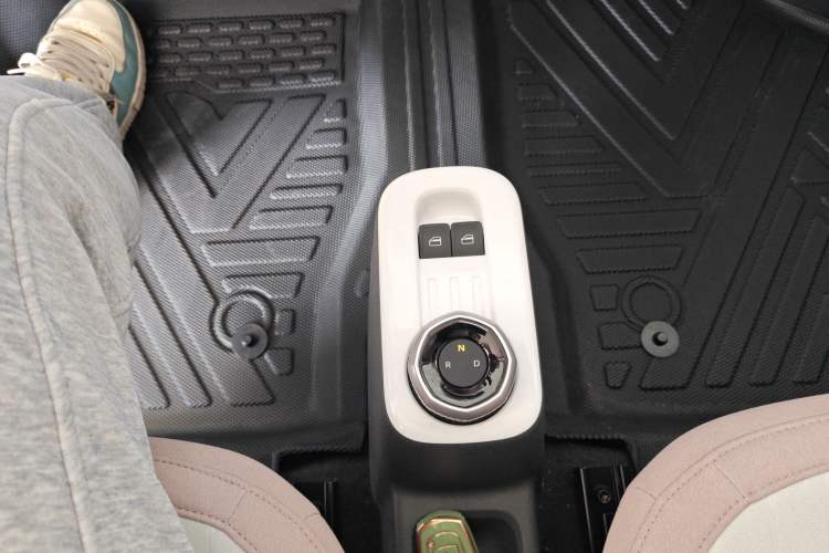 Used Geely Galaxy Panda 2025 210 km – Yuanqi Bear