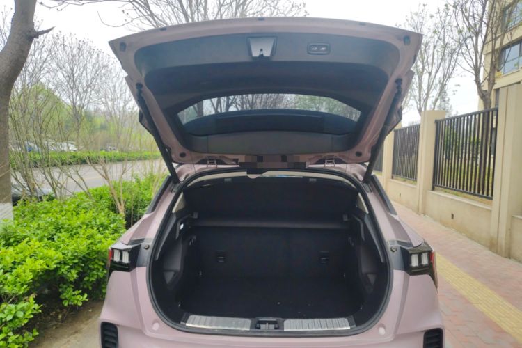 Used Lynk & Co 06 2021 1.5T Shero Pink Special Edition Trunk