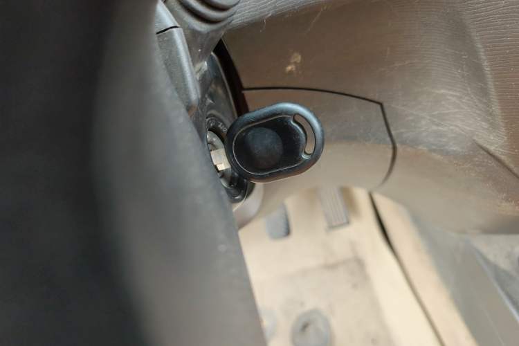 Used Wuling Hongguang 2015 1.5L S Basic Version China V Standard Vehicle Key