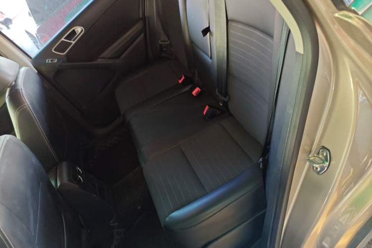 Used Volkswagen Tiguan L 2016 300TSI Automatic Two-Wheel Drive Trend Edition
