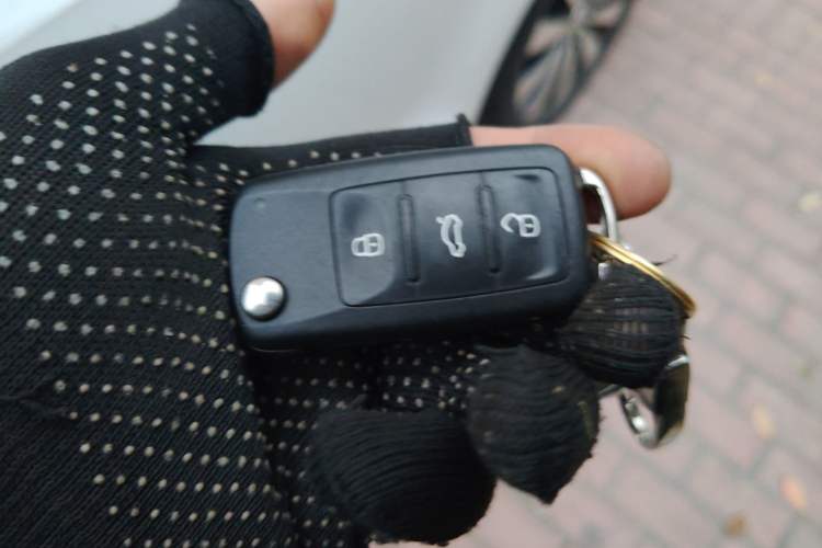 Used Volkswagen Sagitar 2017 1.6L Automatic Comfort Model Vehicle Key