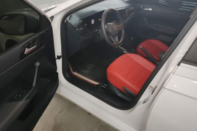 Used Volkswagen Lavida 2023 New Sharp 1.5L Manual New Comfort Edition Driver Seat