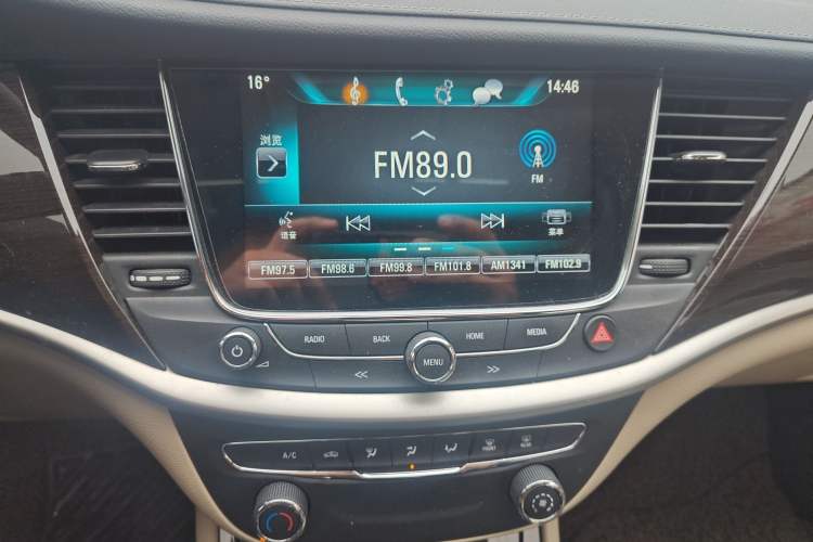 Used Buick Verano 2018 Sedan 15S Automatic Leading Model Audio And AC Panel