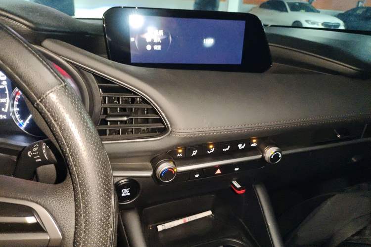 Used Mazda 3 Axela 2021 1.5L Automatic Zhiyue Edition Audio And AC Panel