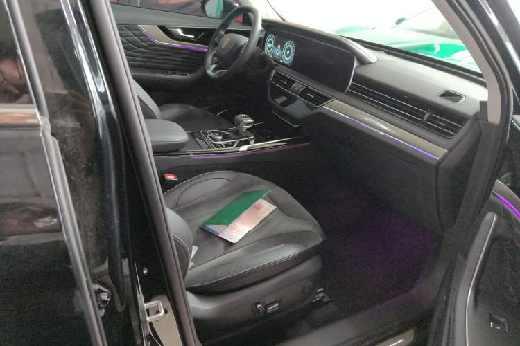 Used Hongqi HS5 2022 Revised Version 2.0T Smart Connect Flagship Edition
