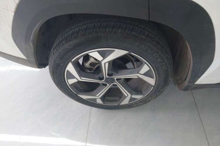 Used Geely Auto FX11 2023 1.5TD DCT Prestige Edition Right Rear Wheel Hub