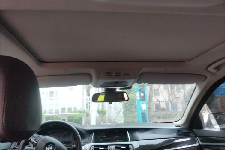 Used BMW 5 Series 2014 525Li Luxury Design Package
