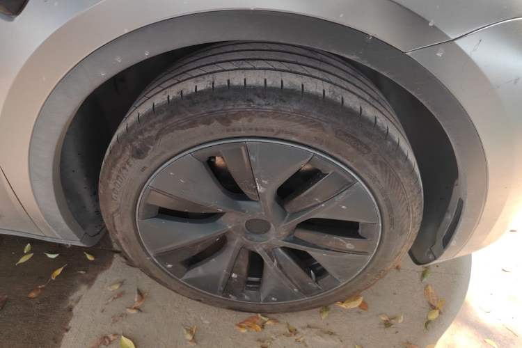 Used Tesla Model Y 2024 Rear-Wheel-Drive Version
