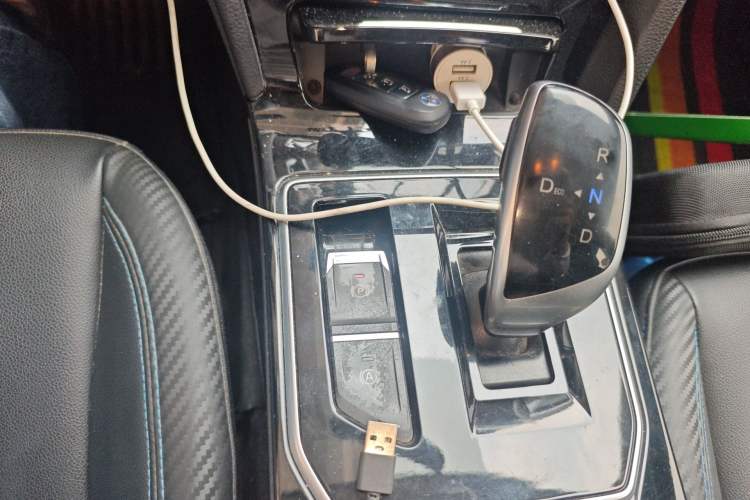 Used Venucia D60EV 2020 Standard Range T3 Gear Lever