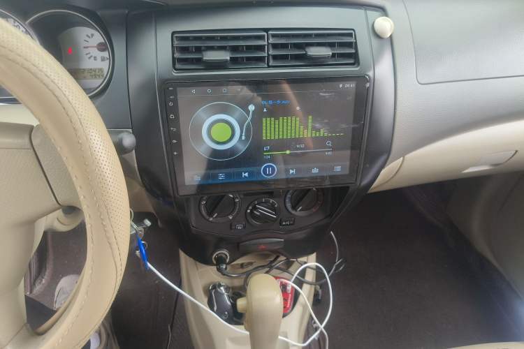 Used Nissan Livina 2010 Jingyue Edition 1.6L Automatic Supercharged Model