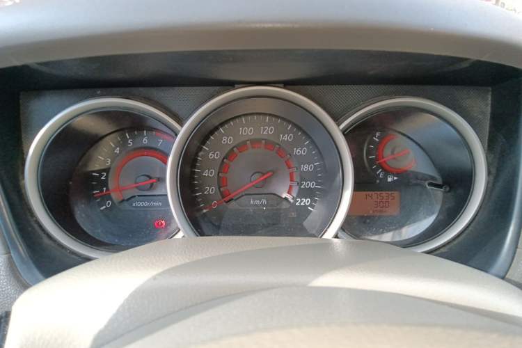 Used Nissan Sylphy 2012 Classic 1.6XE Manual Comfort Edition Instrument Cluster