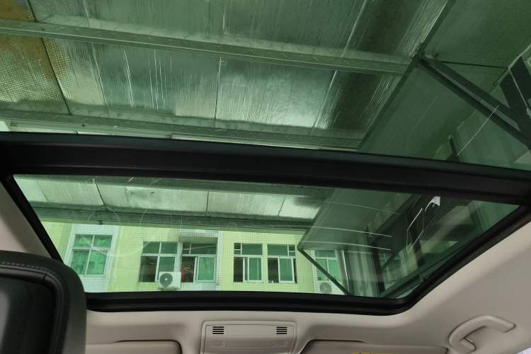 Used Volkswagen Magotan 2017 330TSI DSG Luxury Model Headliner