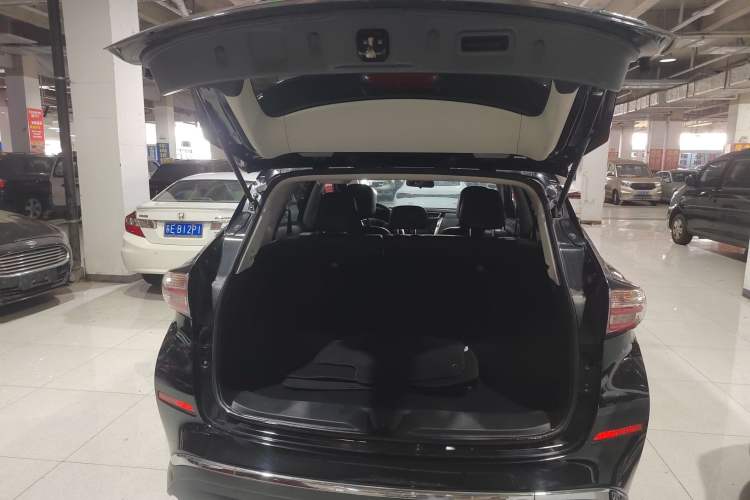 Used Nissan Murano 2017 2.5L XL Two-Wheel Drive Smart Edition