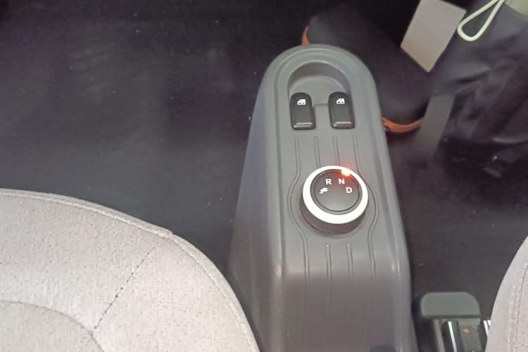 Used Wuling Hongguang MINIEV 2022 Macaron Fashion Model Lithium Iron Phosphate