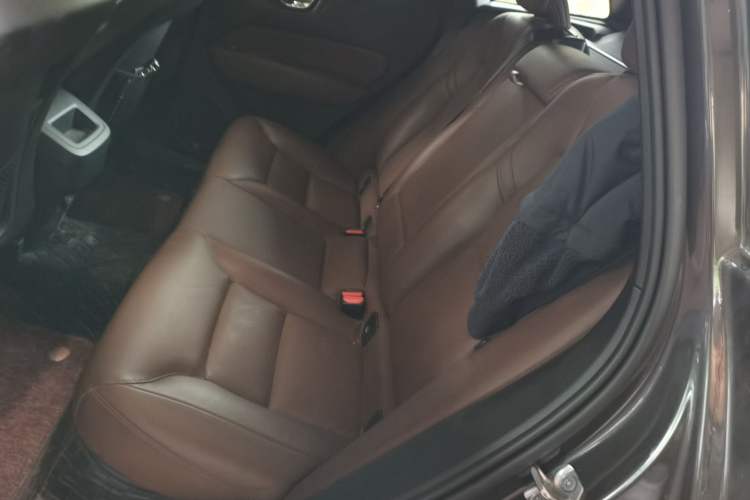 Used Volvo XC60 2022 B5 4x4 Zhiyi Luxury Edition
