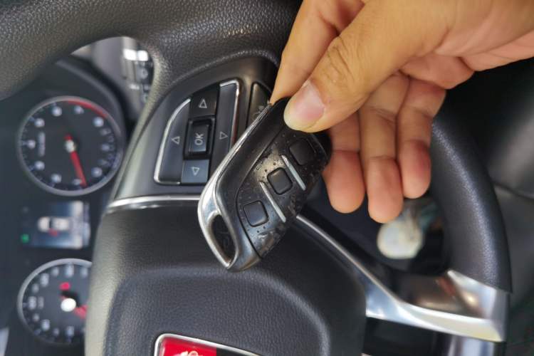 Used Roewe i5 2019 1.5L Automatic 4G Connected Langyue Edition