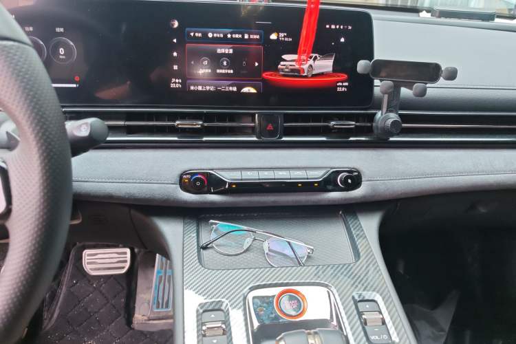 Used GAC Trumpchi EMPOW 2023 400T Automatic R MAX
