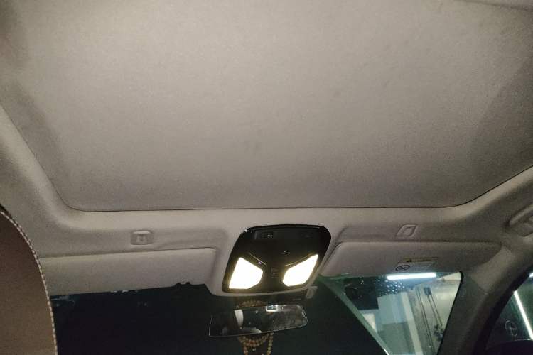 Used BMW 5 Series 2019 525Li Luxury Package
