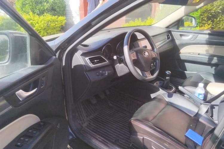 Used Bestune B30 2016 1.6L manual Comfort trim level