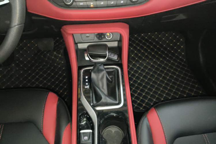 Used SOL X4 2021 1.5T CVT Mech Edition
