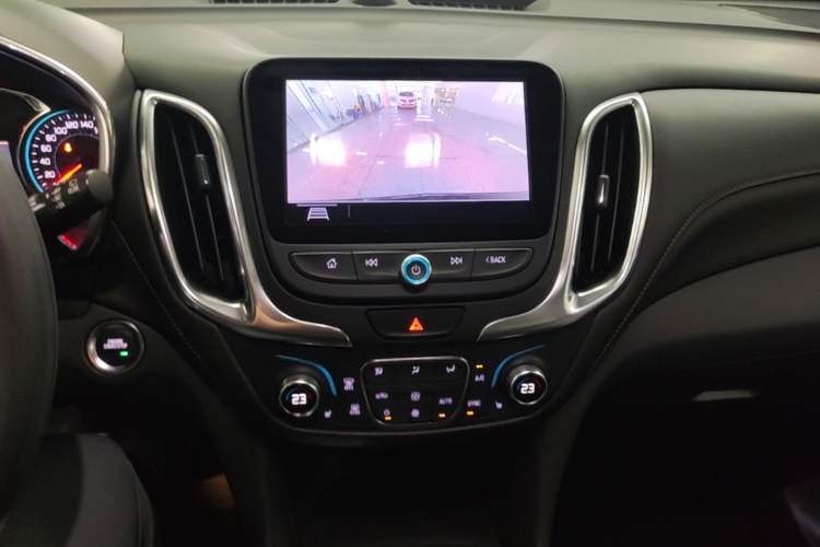 Used Chevrolet Equinox 2019 535T Automatic YuJie Edition China VI