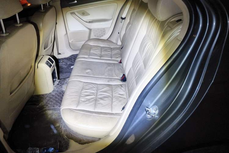 Used Volkswagen Sagitar 2009 2.0L Automatic Leather Edition
