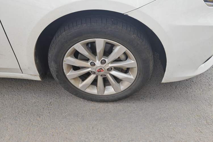 Used Roewe i6 2017 20T Manual Luxury Edition
