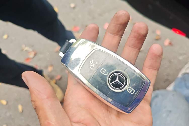 Used Mercedes-Benz E-Class 2018 Restyled E 300 L Sport Luxury Edition Vehicle Key