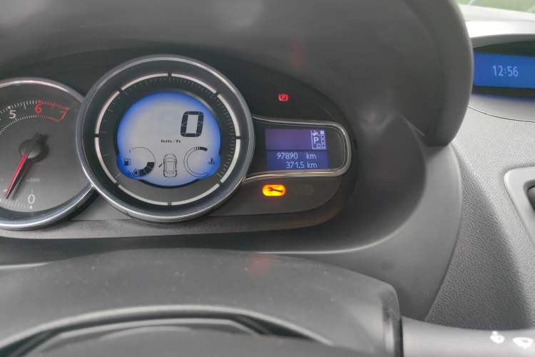 Used Renault Fluence 2015 2.0L Fashion Edition
