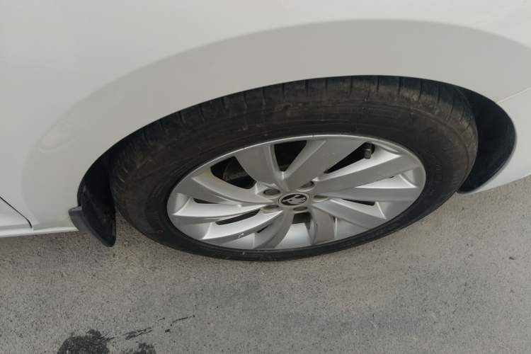 Used Skoda Rapid 2018 1.6L Automatic Comfort Edition
